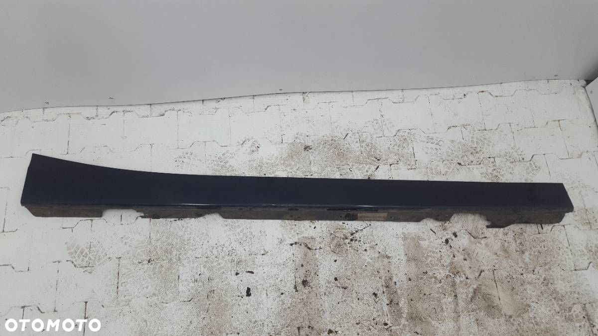 PRÓG PRAWY BMW F20 2012 MIDNIGHTBLUE B38 - 1