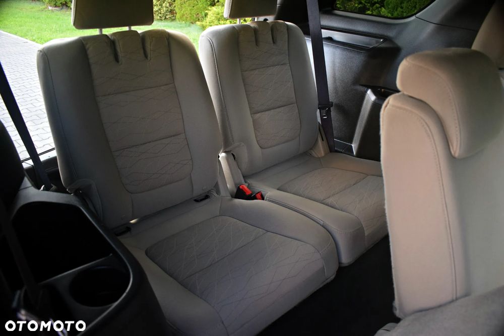 Ford Explorer - 40