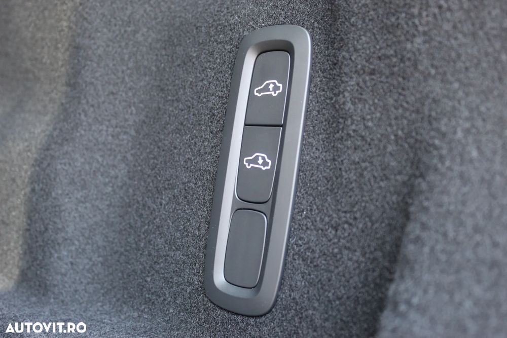 Volvo XC 60 - 32