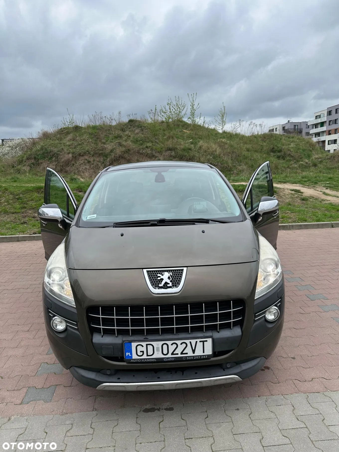 Peugeot 3008 1.6 Premium+ - 1