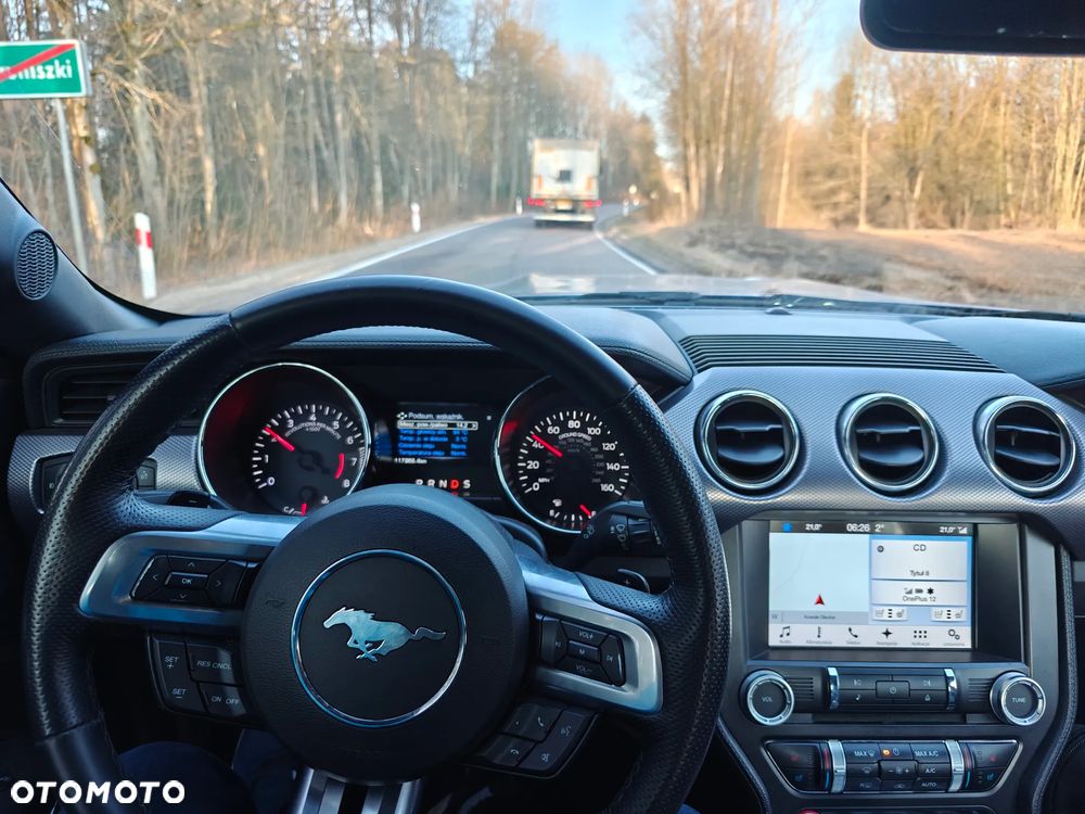 Ford Mustang 5.0 V8 GT - 25