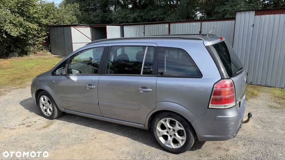 Opel Zafira - 4