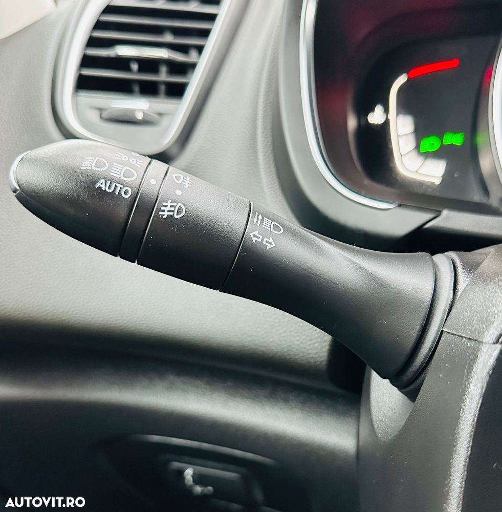 Renault Scenic ENERGY TCe 115 LIMITED - 31