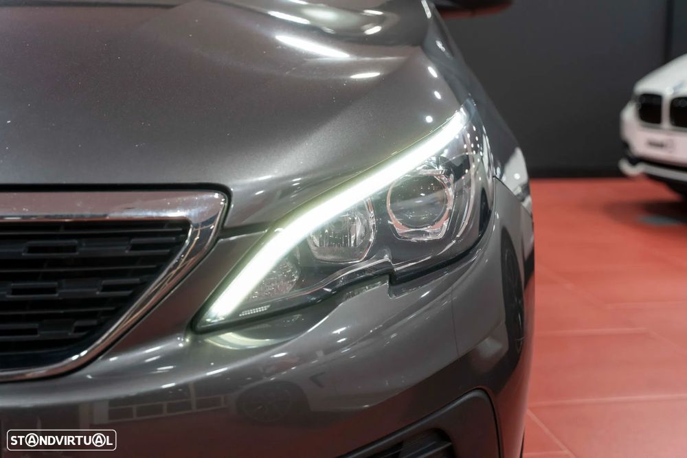 Peugeot 308 1.2 PureTech Style - 3