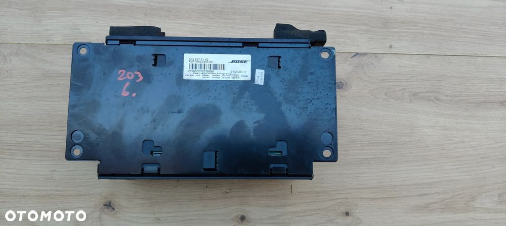 MERCEDES W203 C-klasa BOSE Wzmacniacz 2038275142 - 1