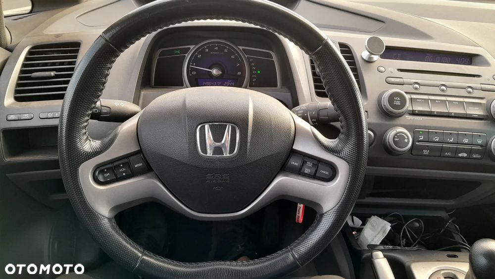 Honda Civic 1.8 Executive - 12