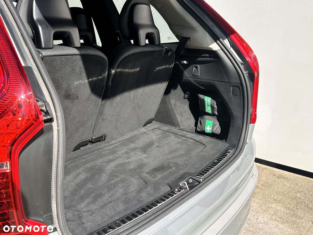 Volvo XC 90 - 10