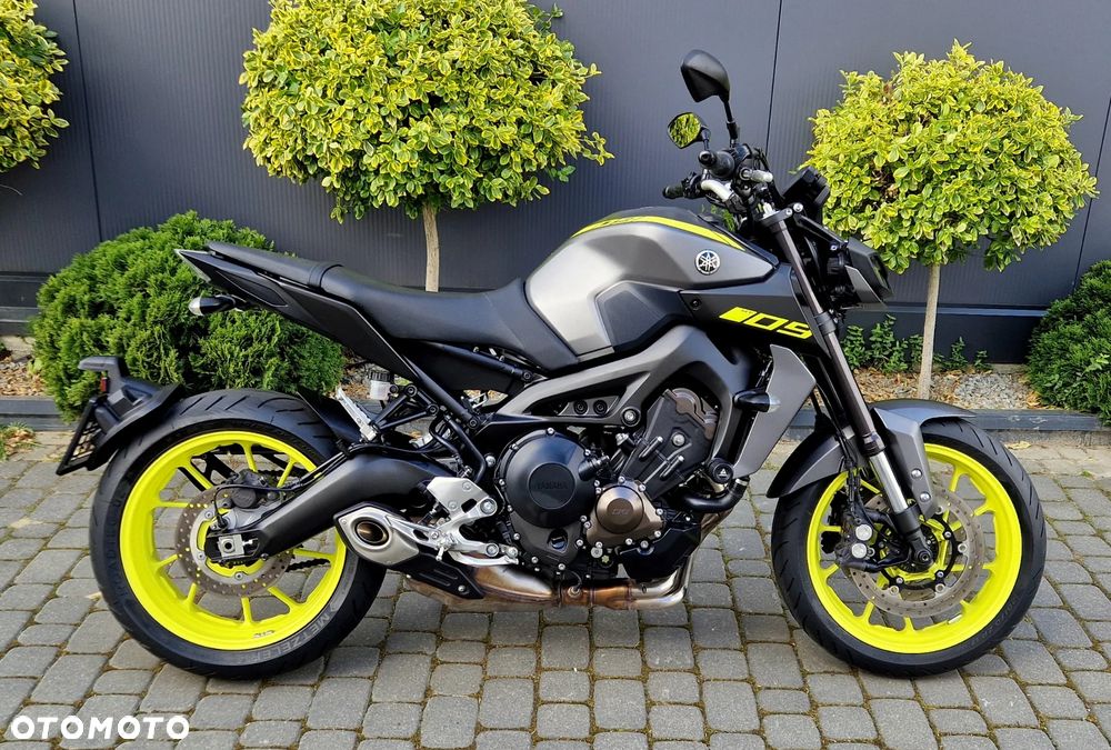 Yamaha MT - 3