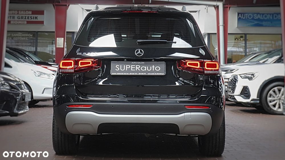 Mercedes-Benz GLB 200 7G-DCT - 10