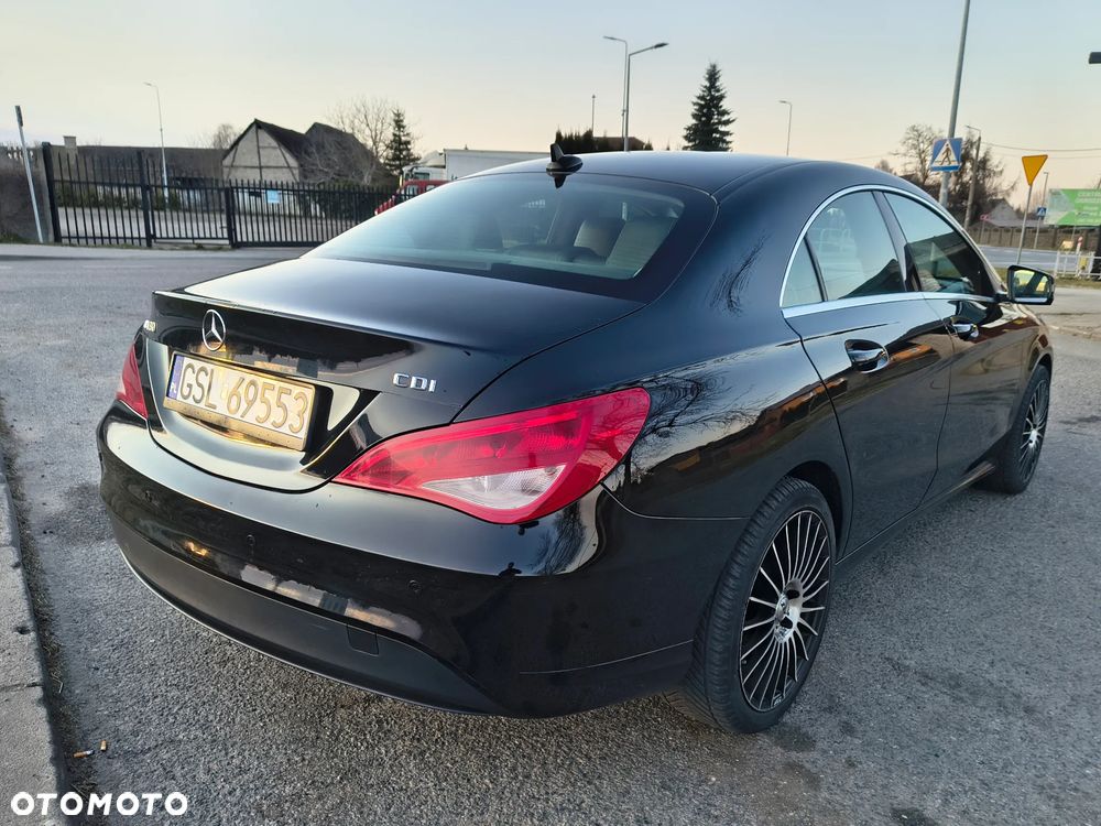 Mercedes-Benz CLA 180 d - 4
