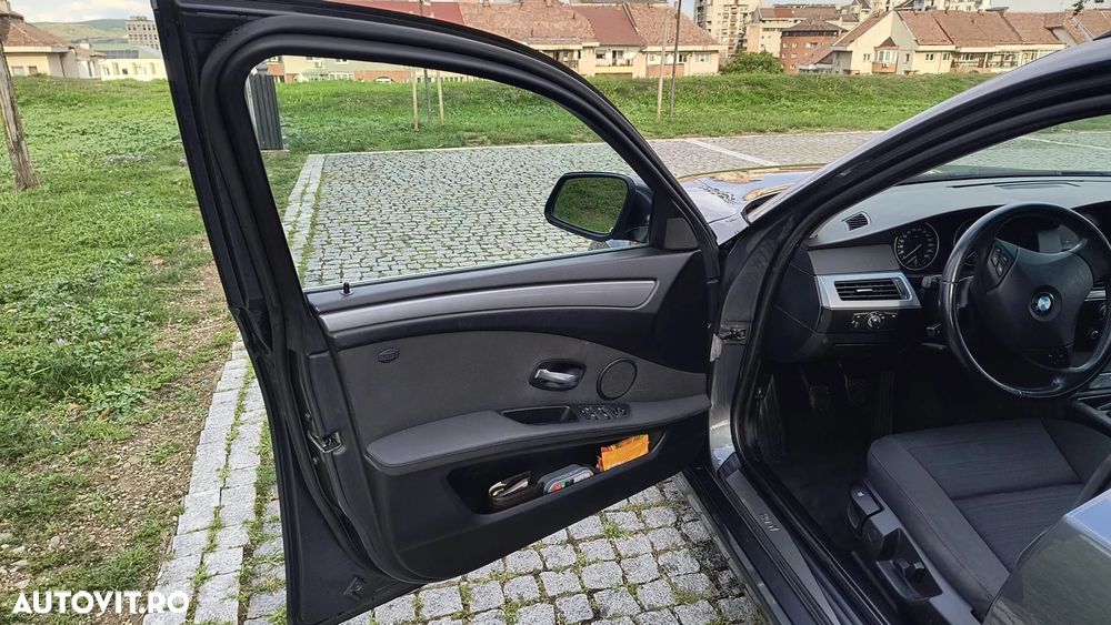 BMW Seria 5 520d - 13