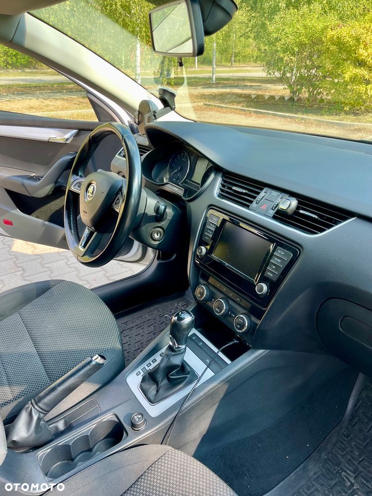 Skoda Octavia 2.0 TDI Ambition DSG - 16