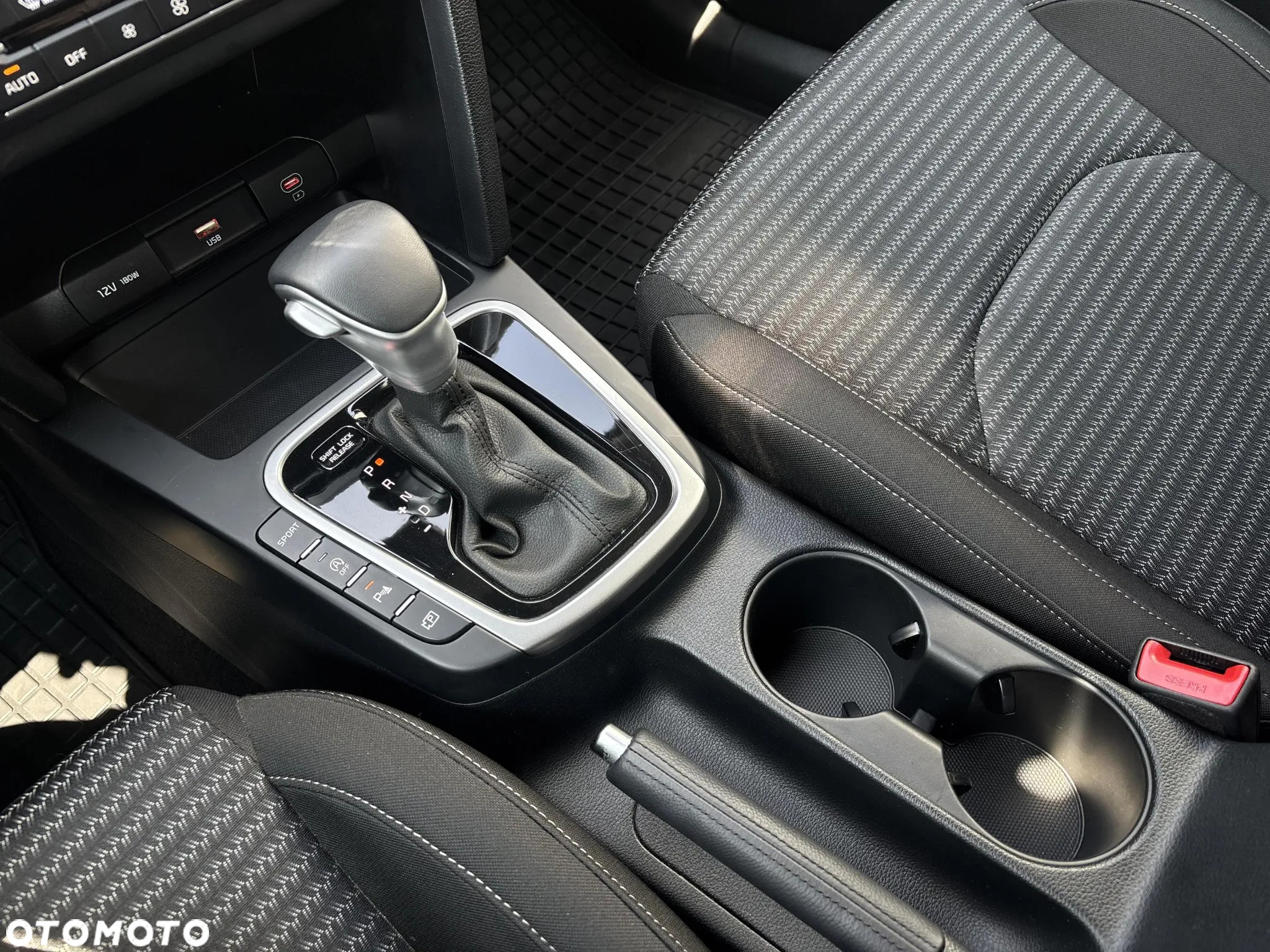 Kia XCeed 1.5 T-GDI M DCT - 15