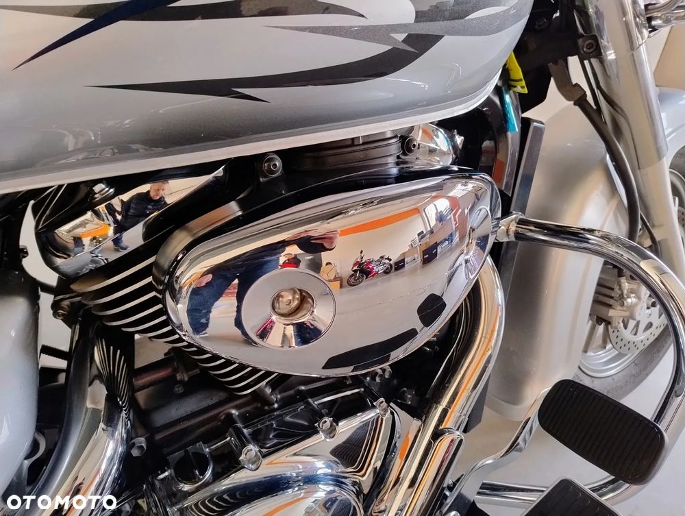 Suzuki VL 800 Volusia - 36