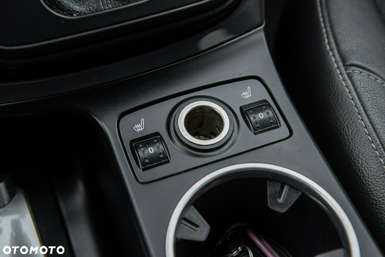 Ford Kuga - 25
