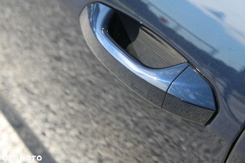 Audi A6 Avant - 16
