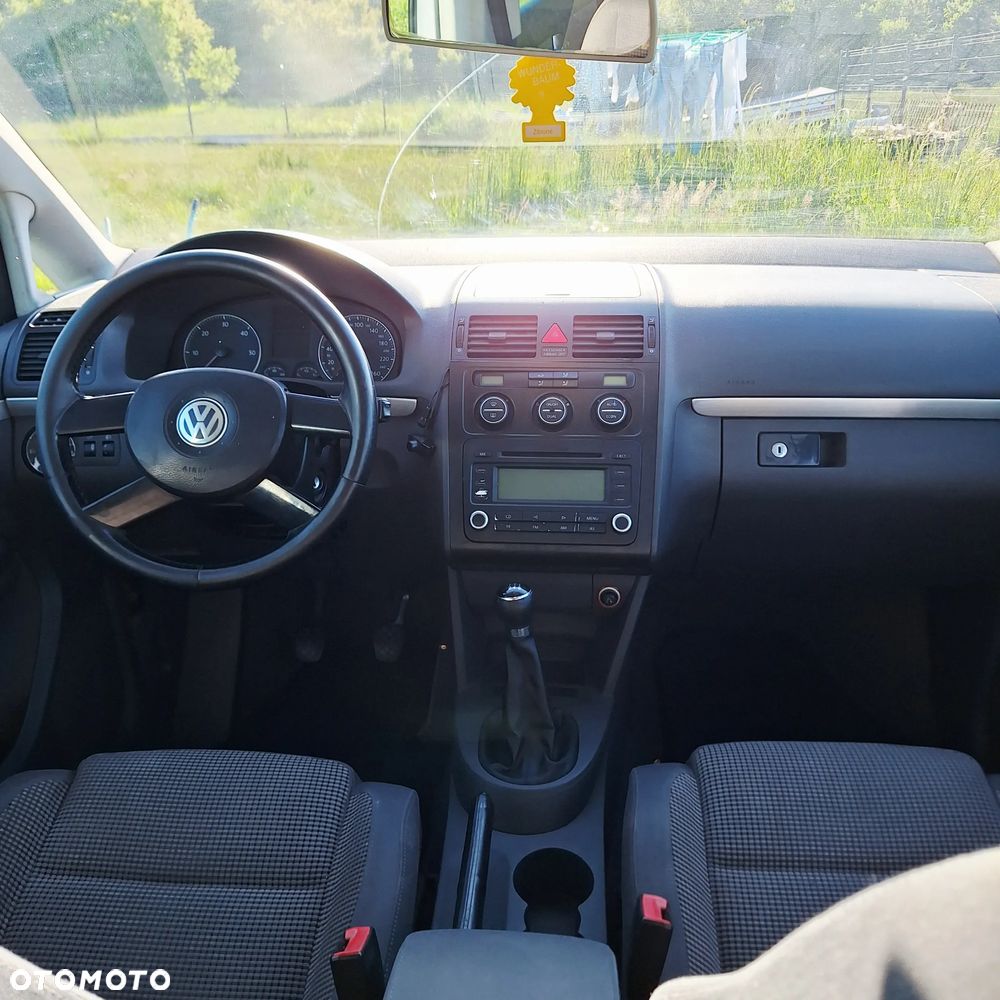 Volkswagen Touran 2.0 TDI Trendline - 6