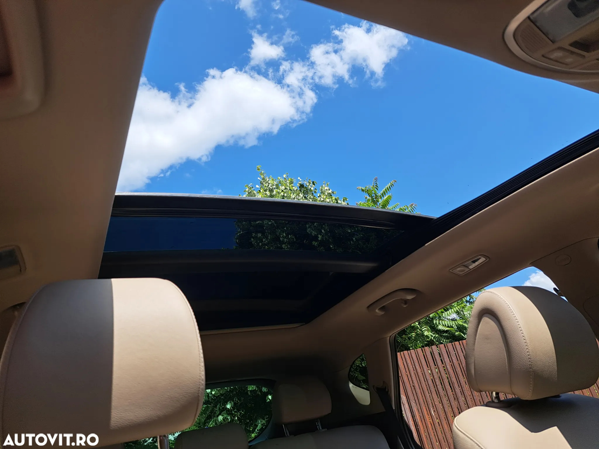 Hyundai Tucson 2.0 CRDI 4WD 6AT Luxury+ - 14