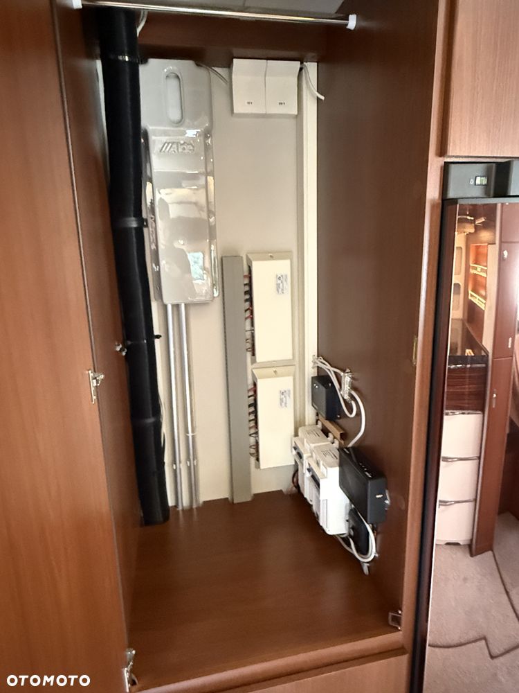 Tabbert Cellini 750 HTD Slide-out (rozsuwany bok) - 28