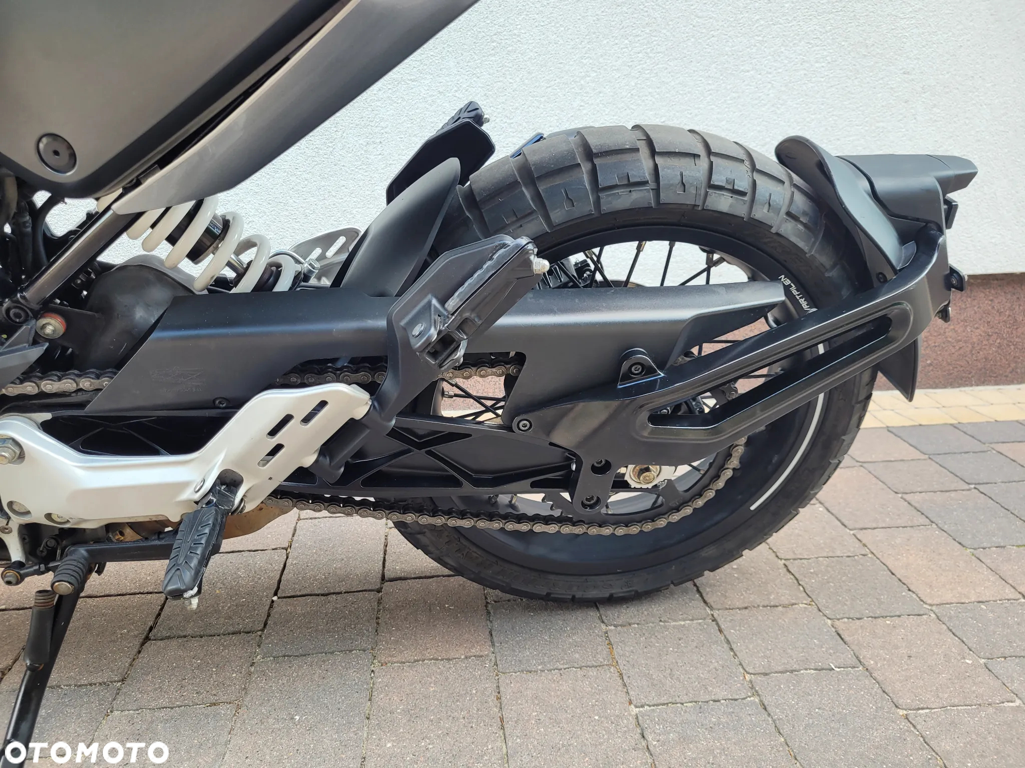 Husqvarna Svartpilen - 11