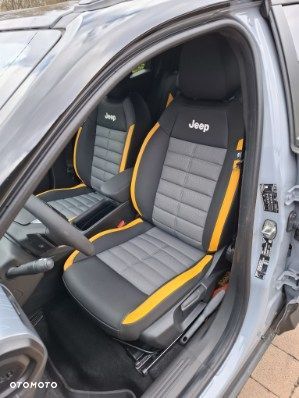 Jeep Avenger 1.2 T3 mHEV The North Face 4xe eDCT6 - 5