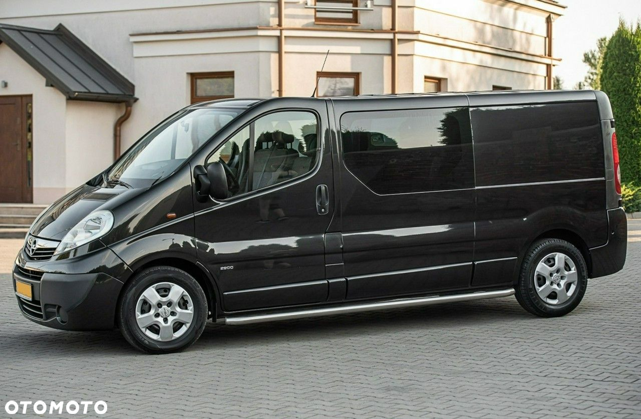 Opel Vivaro - 11