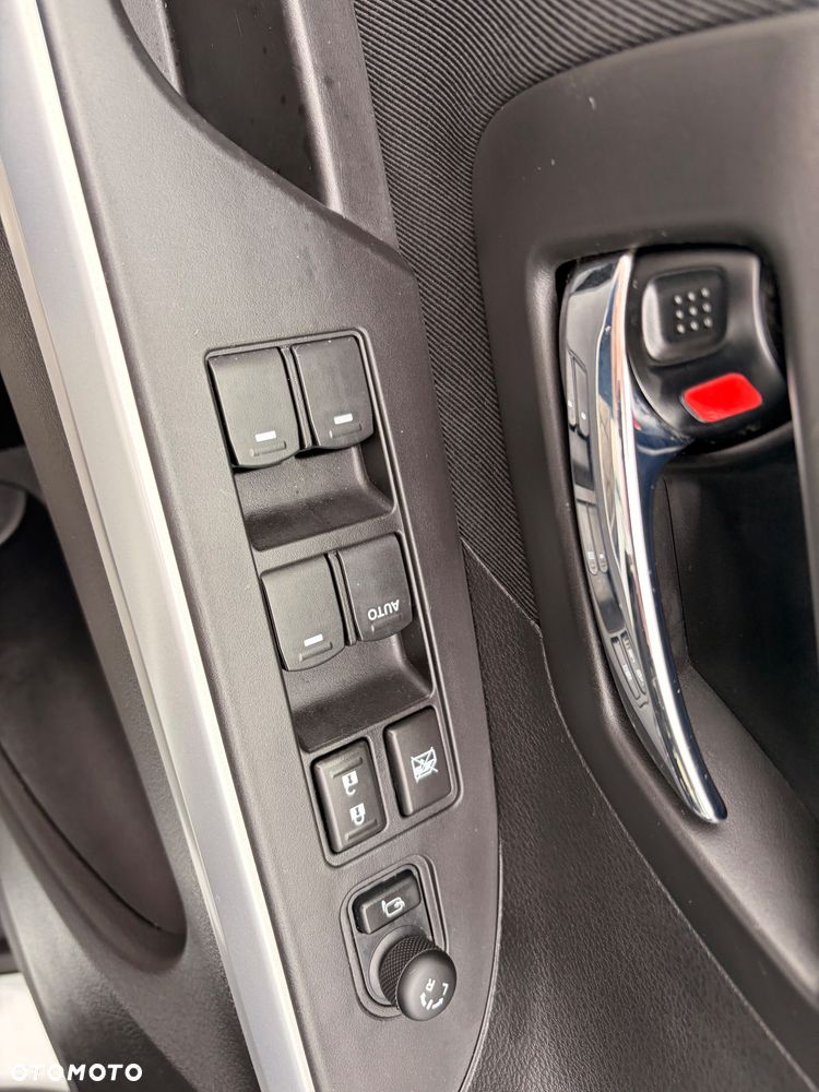 Suzuki SX4 S-Cross - 13