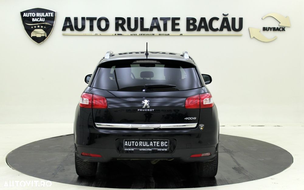 Peugeot 4008 - 11