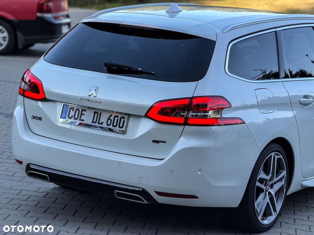 Peugeot 308 BlueHDi FAP 180 EAT8 Stop & Start GT - 20
