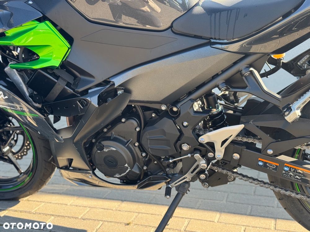 Kawasaki Ninja 400 - 2
