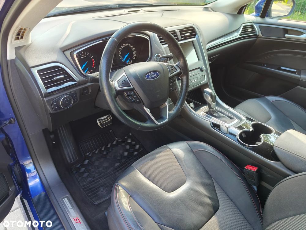 Ford Mondeo 2.0 EcoBoost Titanium X - 27