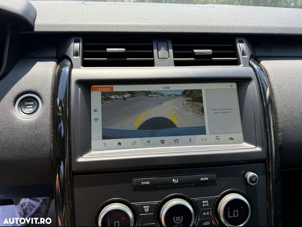 Land Rover Discovery Sport - 11