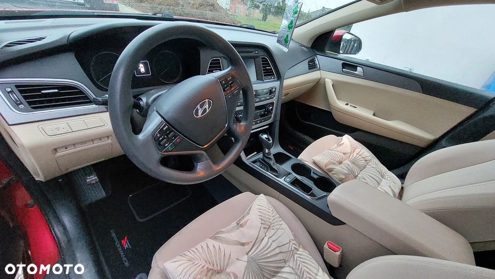 Hyundai Sonata - 26