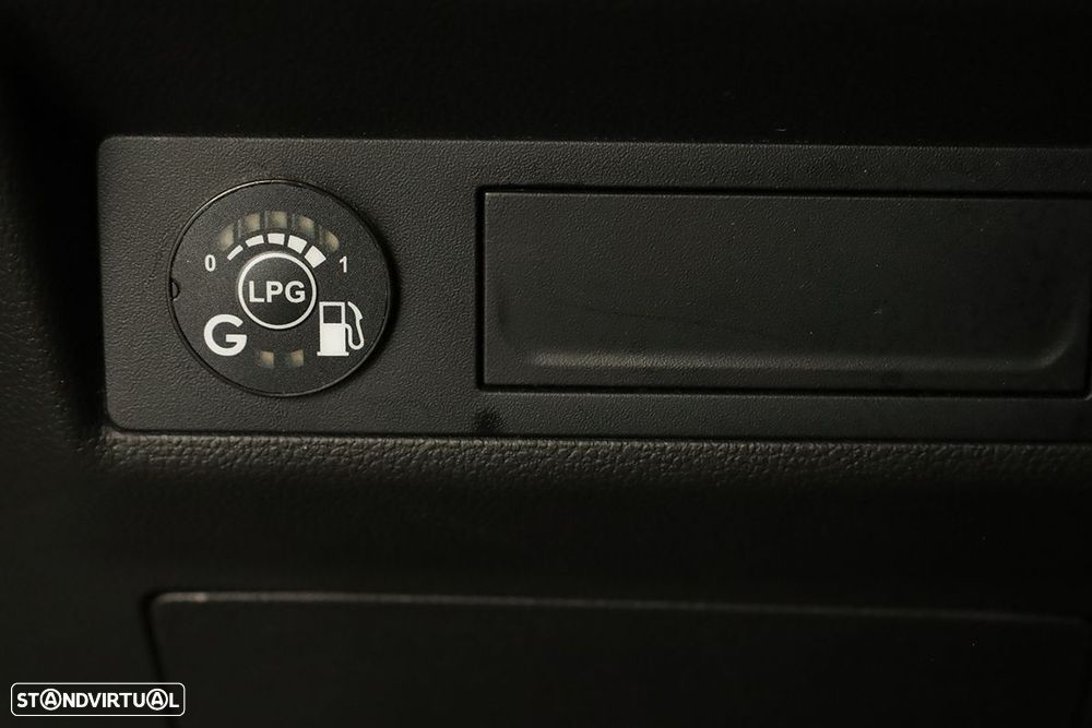 Renault Captur 1.0 TCe Techno Bi-Fuel - 21