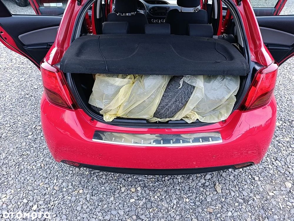 Toyota Yaris 1.0 Sol - 19