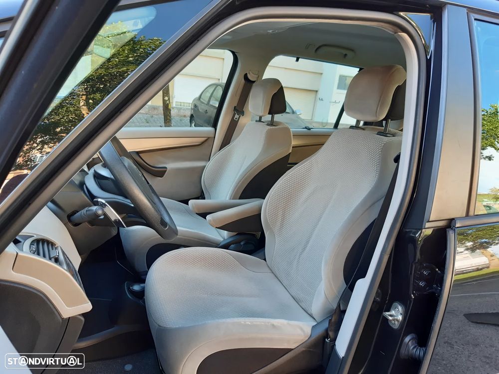 Citroën C4 Grand Picasso 1.6 HDi Confort CMP6 - 23
