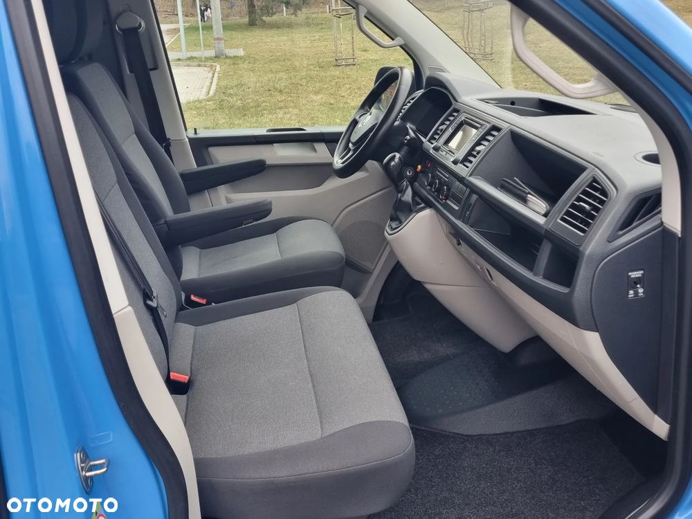Volkswagen Transporter - 11