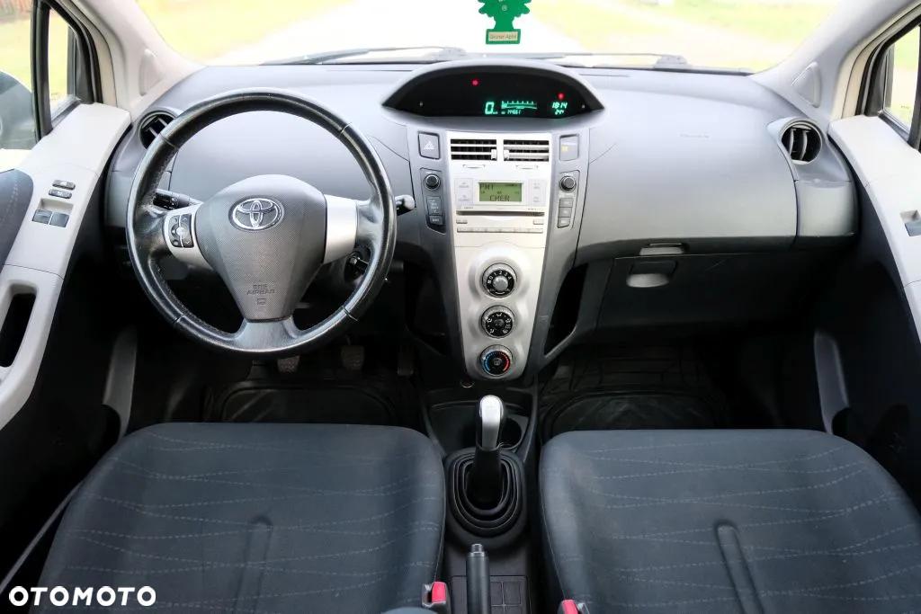 Toyota Yaris 1.0 Luna A/C - 7
