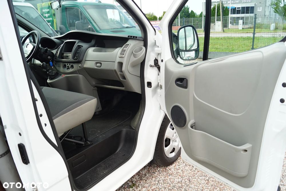 Opel VIVARO - 21