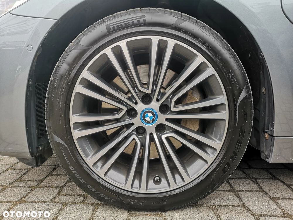 BMW Seria 5 530e iPerformance - 40