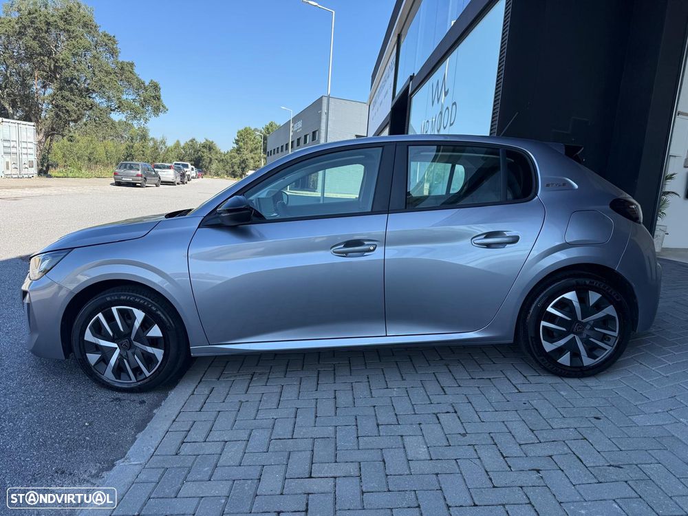 Peugeot 208 - 3