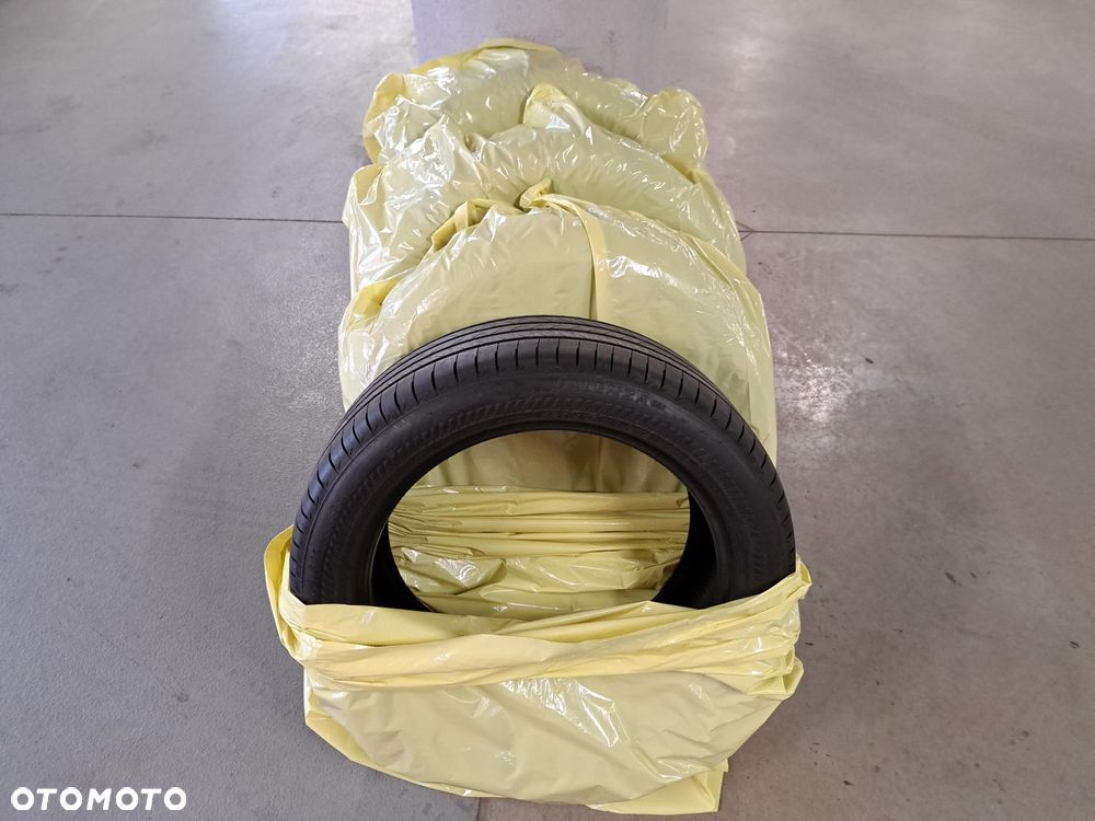 Lexus UX 300h Business - 33