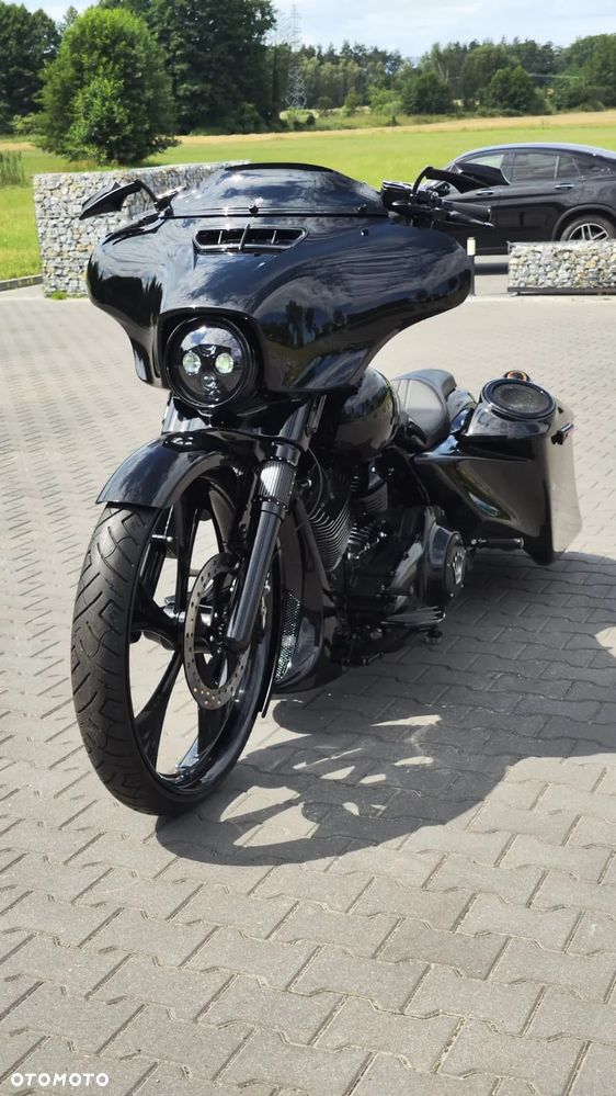 Harley-Davidson Touring Street Glide - 16