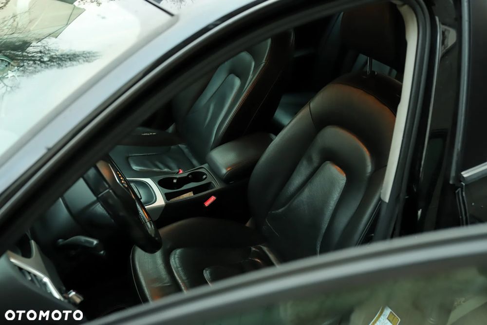 Audi A4 Limousine - 9