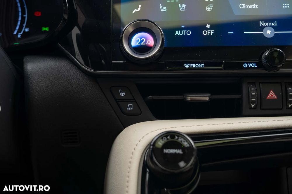 Lexus Seria NX 450h+ E-FOUR Luxury - 12