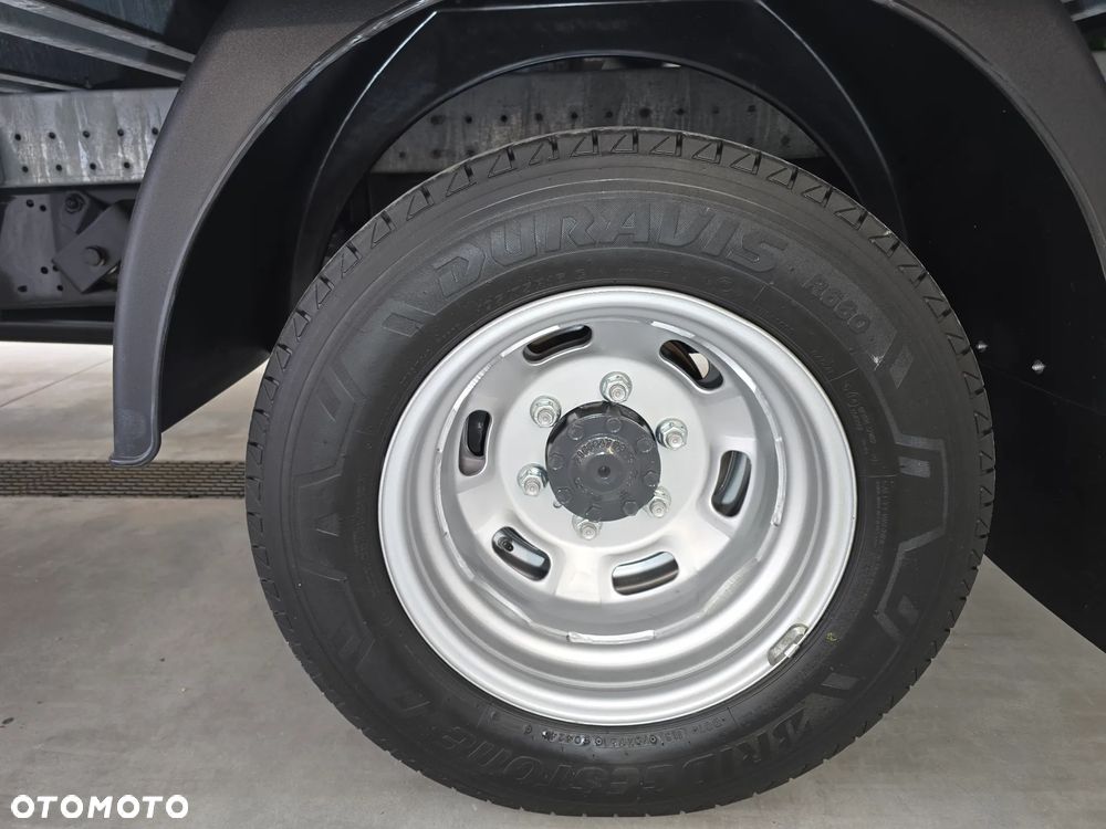 Iveco DAILY 35C16 / 50C16 KONTENER 8PALET WINDA DHOLLANDIA 750Kg 41Tyś km SERWIS ASO IVECO DO OSTATNIEGO Km STAN NOWY NOWY NOWY NA GWARANCJI BOGATA OPCJA WYPOSAŻENIA ASYSTENTY KIEROWCY TEMPOMAT KLIMA KAMERA COFANIA FOTEL KIEROWCY PNEŁMATYCZNY - 18