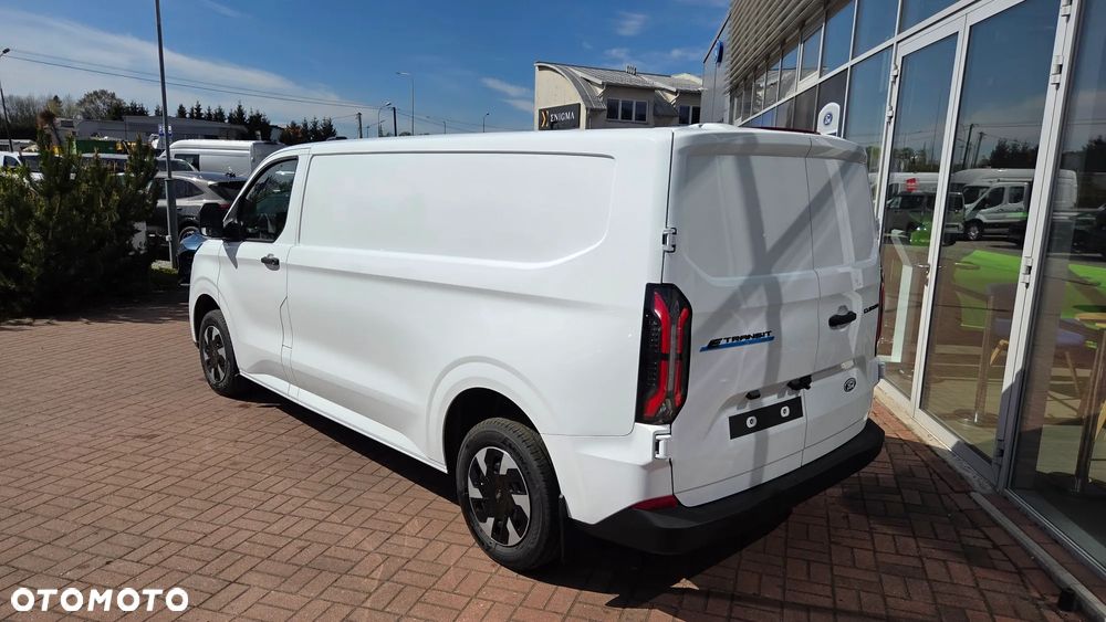 Ford TRANSIT E-CUSTOM VAN - 10
