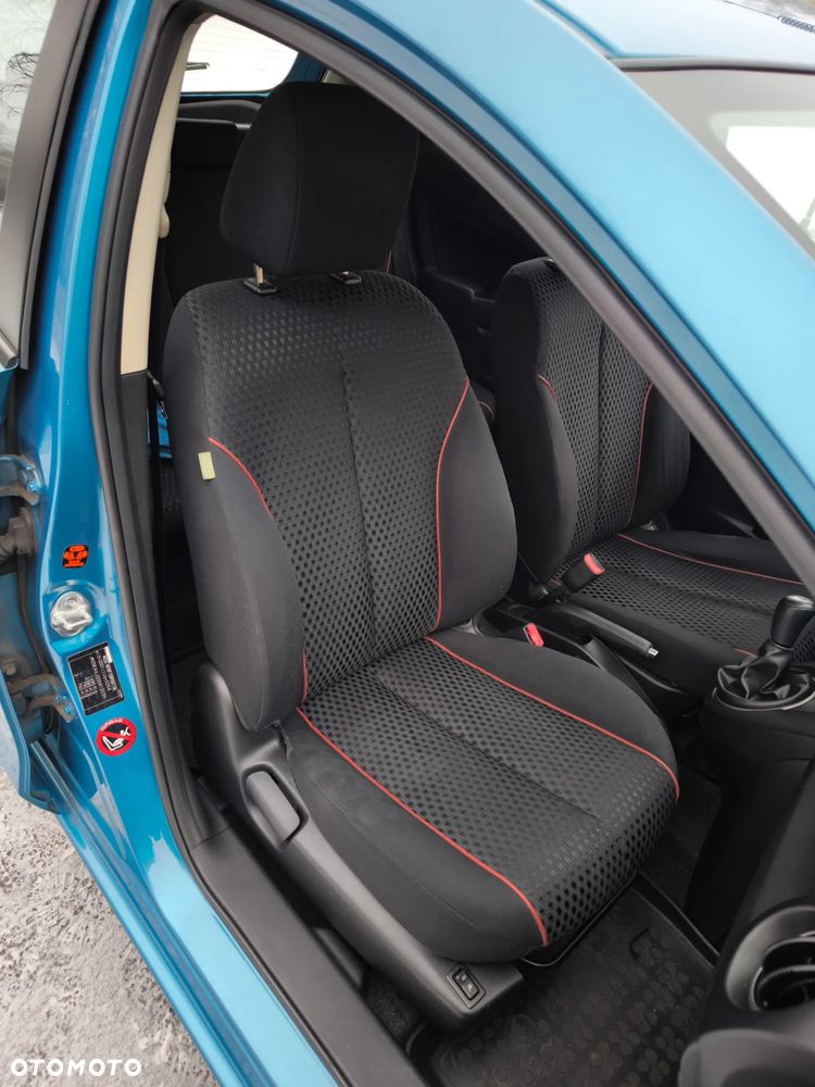 Mazda 2 1.3 Exclusive + - 16