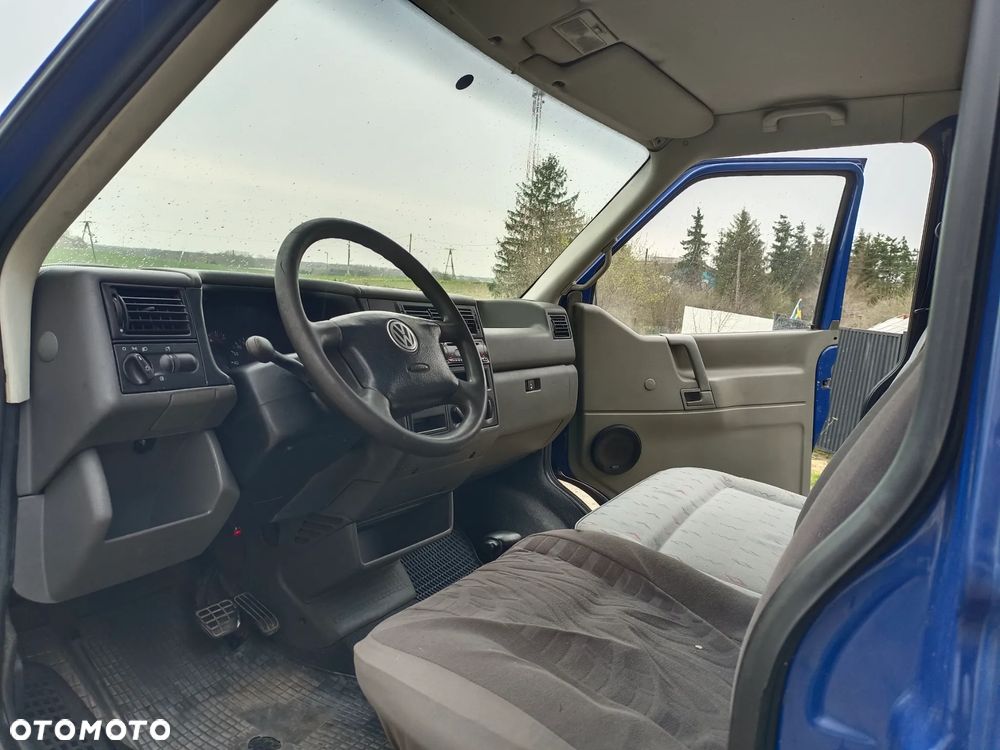 Volkswagen Transporter - 3