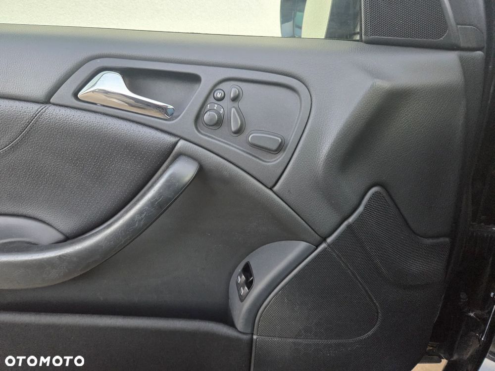 Mercedes-Benz CLC - 12